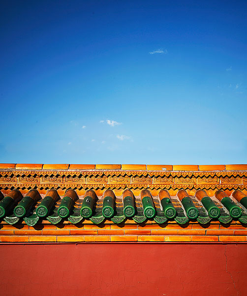 辽宁沈阳旅游景点-沈阳故宫-红墙与黄琉璃绿琉