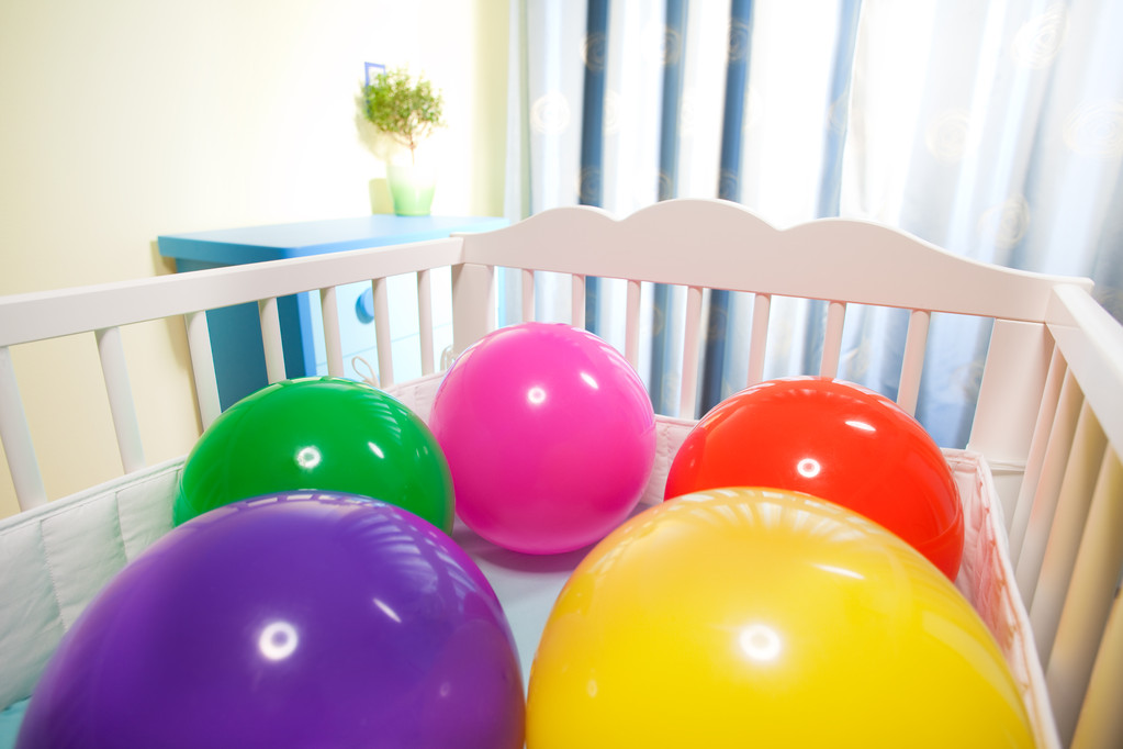 婴儿,小床,彩色,球,概念,出生图片