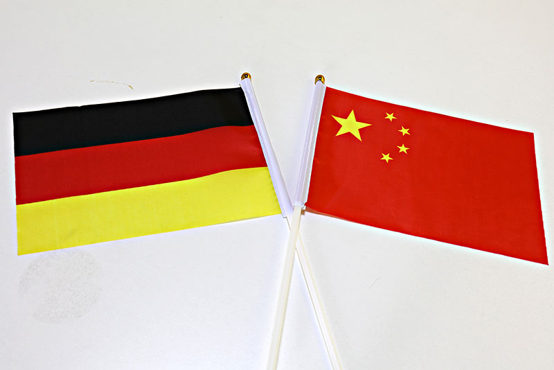 中德关系中国与德国国旗