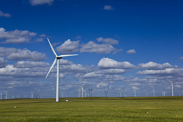 解决方案:中澳门威斯尼斯人8040app下载国北方最大风光储一体化项目建成投产发电