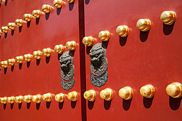 大红的门,故宫的门,门钉,庄严,皇家大门,宫殿大门