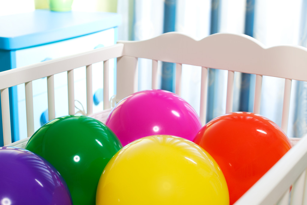 婴儿,小床,彩色,球,概念,出生图片